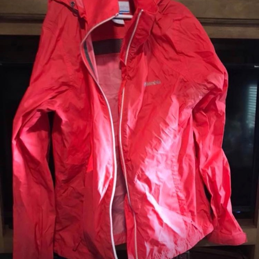 Columbia raincoat pink size medium